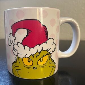 •Grinch Stole My Coffee•
Limited Edition Merry Grinchmas Cheer Mug